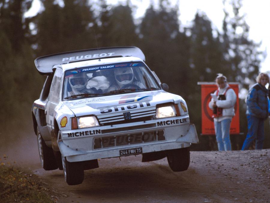  Peugeot 205 T16 Rally Car 1984 года  (фото 11 из 24)